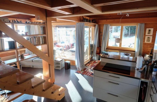 Zweisimmen Apartment | Beautiful apartment for 4 guests with WIFI, balcony and pets allowed