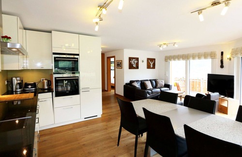 Saas-Fee Apartment | Beautiful apartment for 6 guests with WIFI, TV, balcony and pets allowed