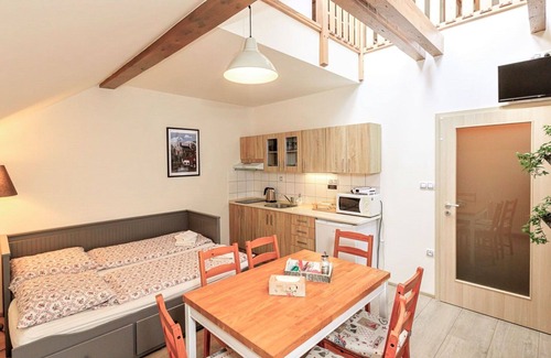 Arnoltice Apartment | Beautiful apartment for 6 people with WIFI, TV, terrace and parking