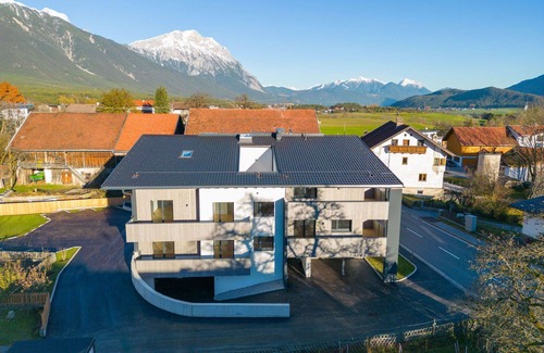 Fronhausen Apartment | Beautiful apartment for 6 people with WIFI, TV, patio and parking