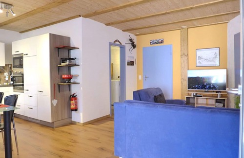 Boenigen Apartment | Beautiful apartment for 3 guests with A/C, WIFI, TV, terrace and parking