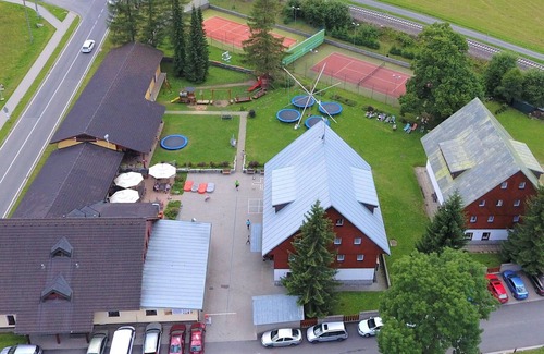 Ostruzna Apartment | Beautiful apartment for 4 people with WIFI, TV, pets allowed and parking