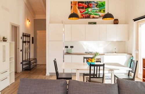 Verceia Apartment | Beautiful apartment for 8 people with WIFI, TV, patio and parking