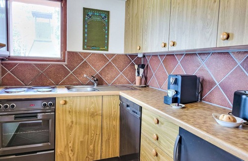 Vira Apartment | Beautiful apartment for 2 people with patio, pets allowed, panoramic view and parking