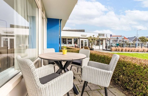 Municipality of Vlissingen Apartment | Beautiful apartment for 3 guests with WIFI, TV, patio, pets allowed and parking