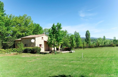 Sigonce Villa | Beautiful apartment in villa with WIFI, pool, TV, patio, pets allowed, panoramic view and parking