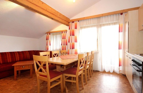 Kapfing Villa | Beautiful apartment in villa with WIFI, TV, terrace, pets allowed, panoramic view and parking