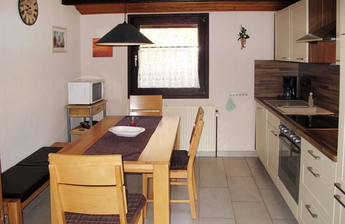 Machtlos House | Beautiful apartment in villa for 4 people with pool, TV, terrace and pets allowed