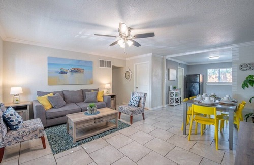 Mahncke Park Apartment | Beautiful Apartment @ The Botanical Gardens #6