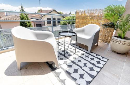 Patte d'Oie Apartment | Beautiful apartment with terrace + private parking