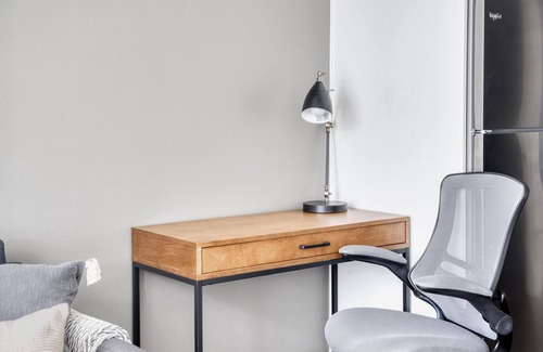 Old Ballard Apartment | Beautiful Ballard 1BR w/W/D, BBQ & Gym, near Waterfront, by Blueground