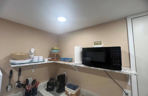 Jacksonville Beach House | Beautiful Beach Studio~only 5 Minutes from the Beach