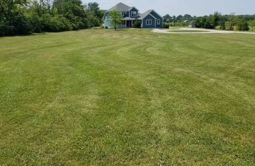 Oregonia House | Beautiful Big Blue Dollhouse country home available for true comfort.