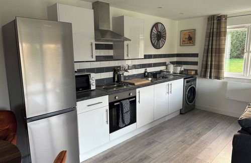 Steyning Cabin | Beautiful cabin on private 4 acre land with view on pond
