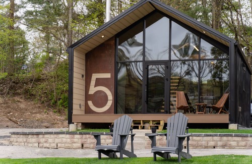 Scotrun Ski Chalet | Beautiful Chalet on a Lake in the Poconos, Fishing, Biking, Paddle Boats