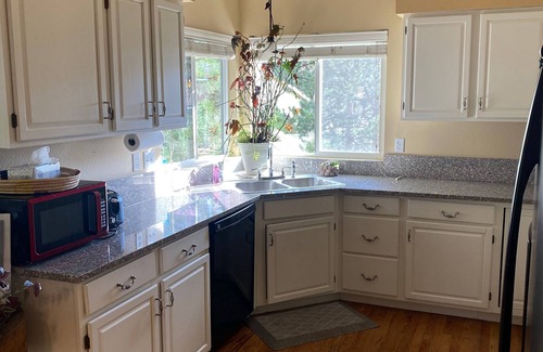 Briargate House | Beautiful Colorado Springs Get Away with Pikes Peak Views and AFA access