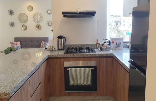 Armendariz Apartment | Beautiful complete apartment in Miraflores 2 blocks from Larcomar