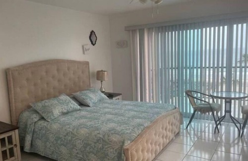 Centro Playas Condo | Beautiful condominium ocean front