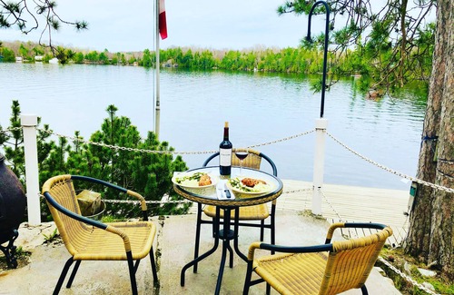 Nairn Centre Cottage | Beautiful Cottage for Rent: With sauna steps away from the lake only $3,000/week