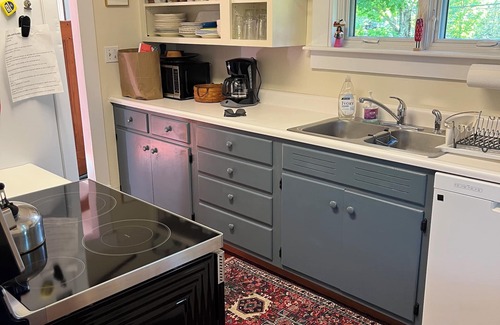Greensboro House | Beautiful Country Home close to the village and public beach