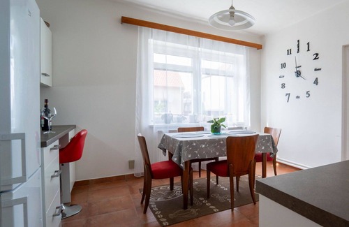 Kolin 2 House | Beautiful private villa for 5 people with WIFI, TV, terrace, pets allowed and parking