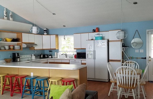 Macon House | Beautiful deep water view! Pets ok, linens/towels included
