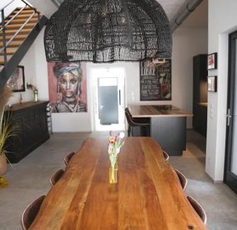 Mertert Apartment | Beautiful Design 2 BR Loft