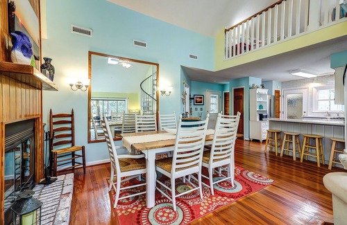 Oak Grove House | Beautiful Dog-Friendly Home w/Wonderful Golf Course Views, Free WiFi, & A/C