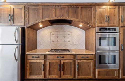 Edwardsburg Cottage | Beautiful Eagle Lake home close to ND perfect for Large families.