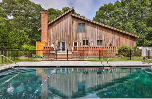 Springs House | Beautiful East Hampton Retreat with Hot Tub and Pool!