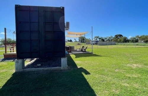 Jobos House | Beautiful equipped container house located in a quitcozy place- 5 min from beach