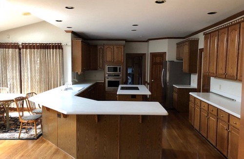 Whitsett House | Beautiful Executive Home Minutes away from Greensboro, Highpoint, Burlington