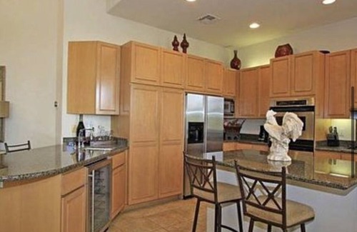 La Quinta House | Beautiful fairway home in gated La Quinta, Ca. 30 day minimum rental required.