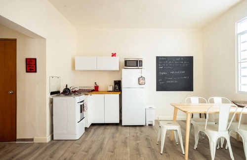 Ocean Park House | Beautiful family beach house ! Walk to the beach!