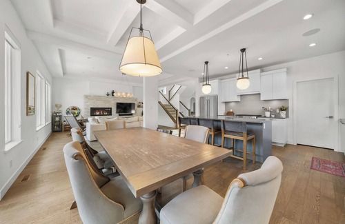 Squamish House | Beautiful Family Home in Squamish with Sauna/Cold Plunge and Peloton