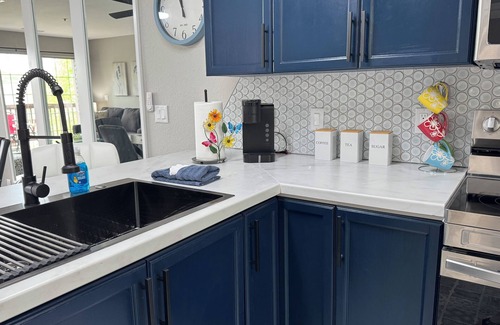 Table Rock Condo | BEAUTIFUL FULLY REMODELED WALK-IN 1 BEDROOM CONDO WITH FULL KITCHEN