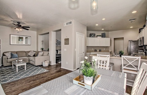 Alta Mesa House | Beautiful golf course gated community with private putting green, pool/hot tub!