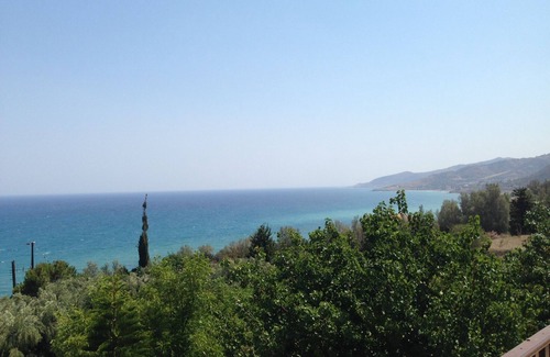Pachyammos Villa | BEAUTIFUL HARBOUR VIEW VILLA - DETACHED 3 BED ON 3 FLOORS - POMOS