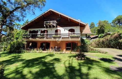 Loteamento Jardim Veu da Noiva House | Beautiful High Standard House in Campos do Jordão /São Paulo /Brazil /20 People