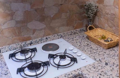Almodovar del Rio Ski Chalet | Beautiful house with natural caves and salt water pool
