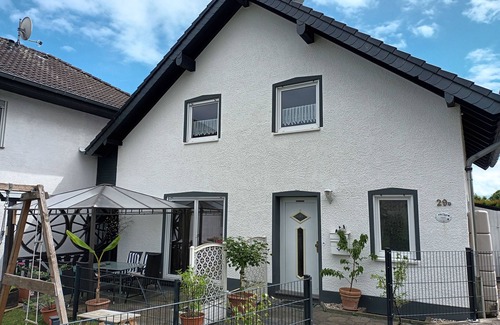 Holzheim House | Beautiful holiday home Pets permitted walking trips Lakes Jousting Golf
