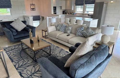 Halcyon Heights House | Beautiful Holiday home in Barbados - Royal Westmoreland estate.