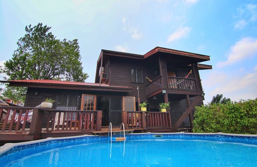 San Ignacio House | Beautiful Home with Mountain Views and Pool