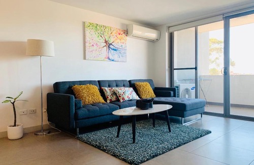 Hornsby Apartment | Beautiful Home close to Shopping Mall and Train Hornsby