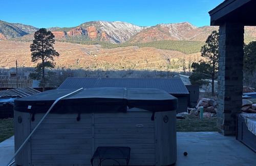 Trimble House | Beautiful home, excellent location and room for the entire family in Durango.