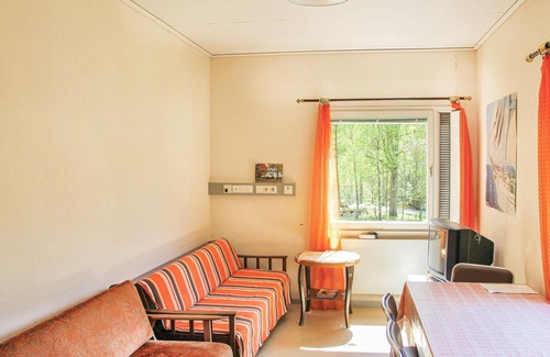 Tvetaryd House | Beautiful home in Backaryd with WiFi