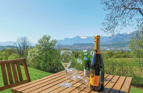 Belluno House | Beautiful home in Belluno BL with WiFi