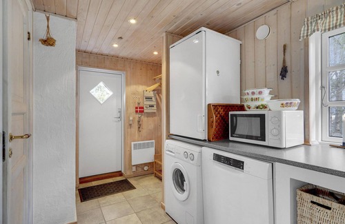 Blavand Strand House | Beautiful home in Blåvand with WiFi