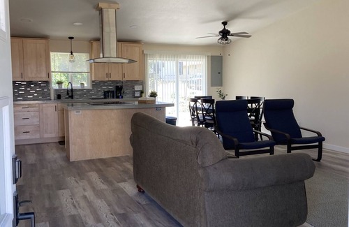 Goldendale Condo | Beautiful home in downtown Goldendale