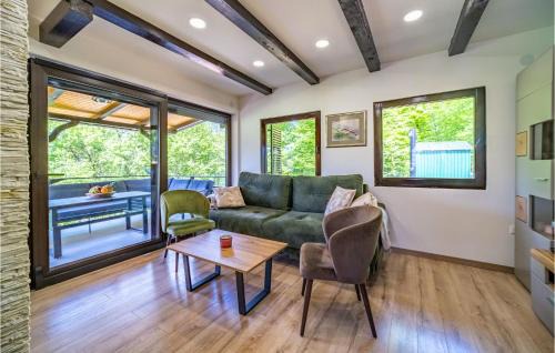 Netretic House | Beautiful Home In Gornje Stative